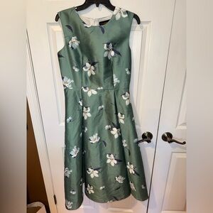 Floral Fit & Flare Sleeveless Dress in Sage Green